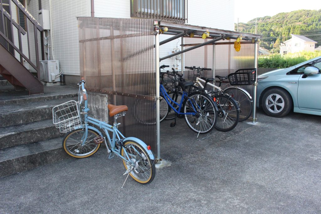 なかよしこよし壱番館・弍番館の自転車置き場